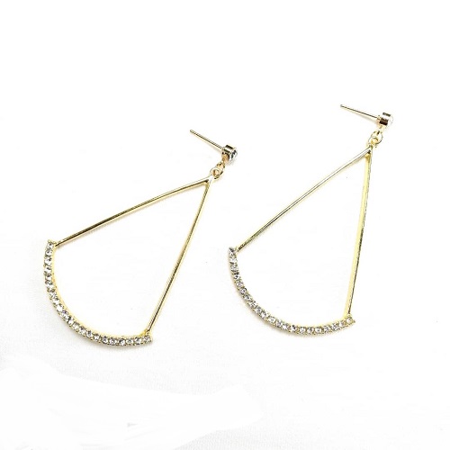 A-TT-UK-4 GOLD TIANGLE WITH DAIMOND EARRING - Click Image to Close